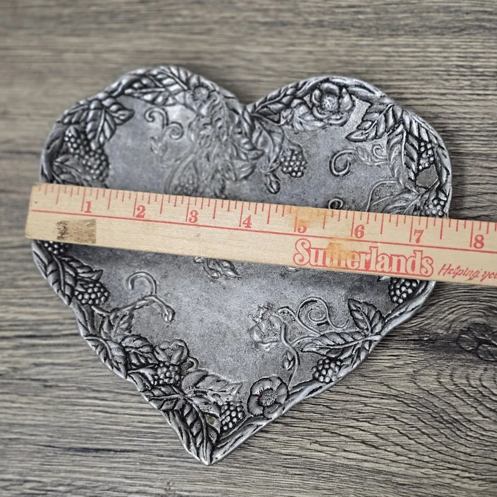 Carson Statesmetal Pewter Heart‎ Berry Vine Plate Cookie Tray 7.5